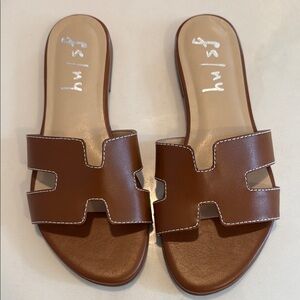 French Soles Alibi Sandal size 6.5- brand new!